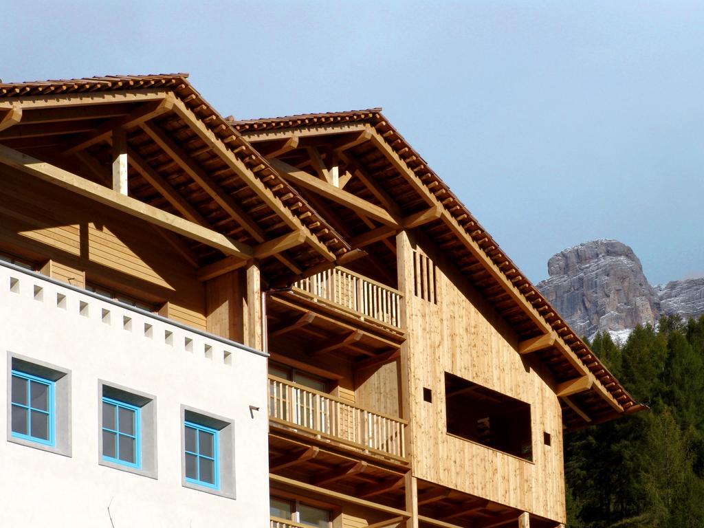 Apartments Serghela San Cassiano  Ngoại thất bức ảnh